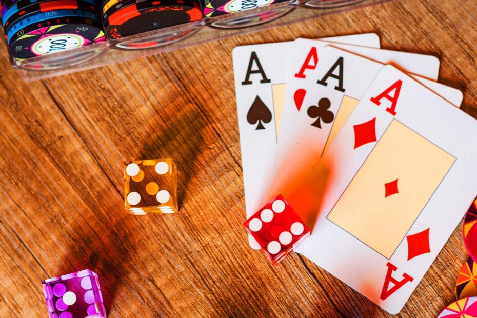 Live Dealer Interaction: Real-Time Features In Online Casino UK Gaming Spaces